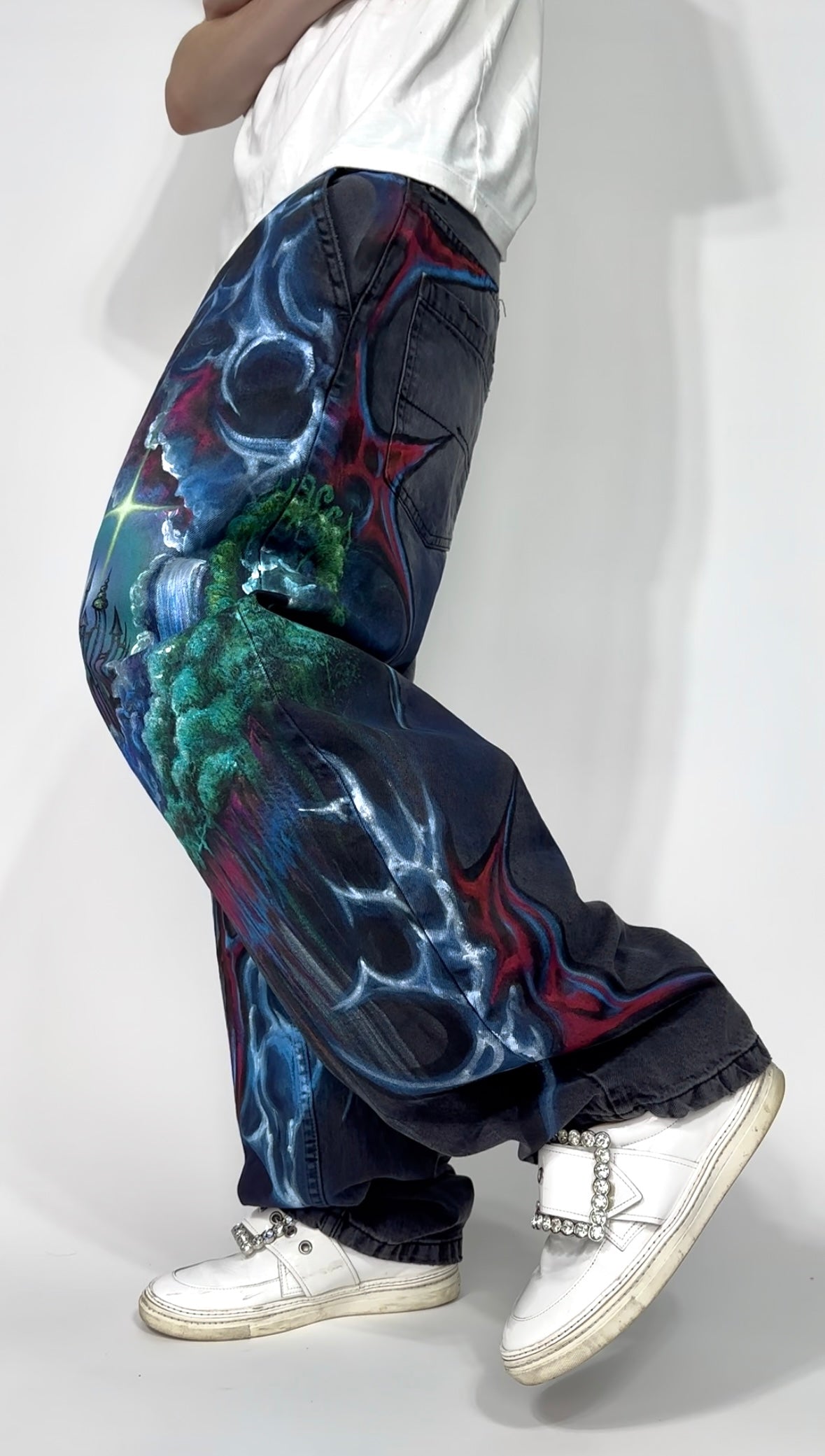 ‘KINGDOM II” - 34W 32L