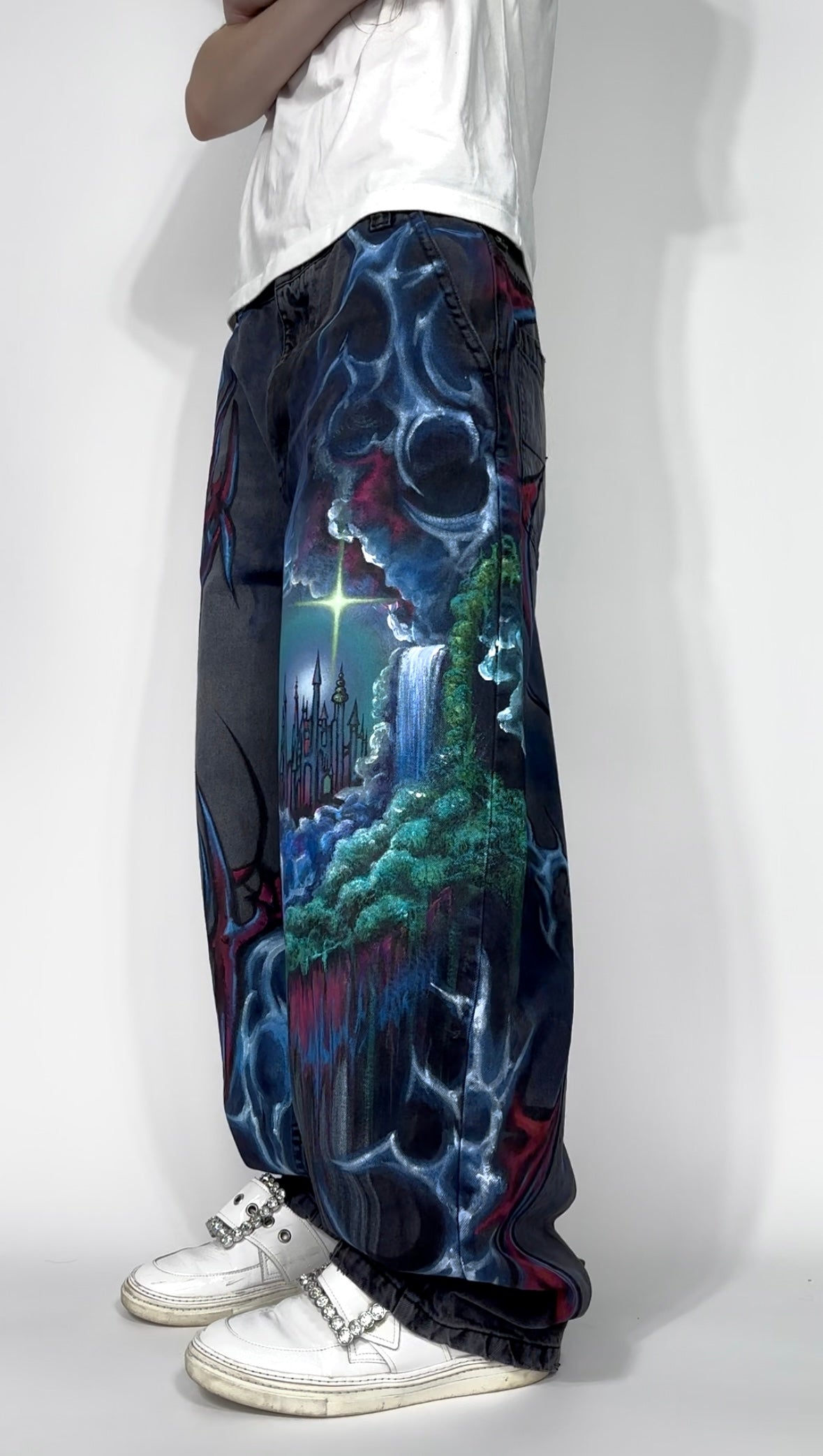 ‘KINGDOM II” - 34W 32L