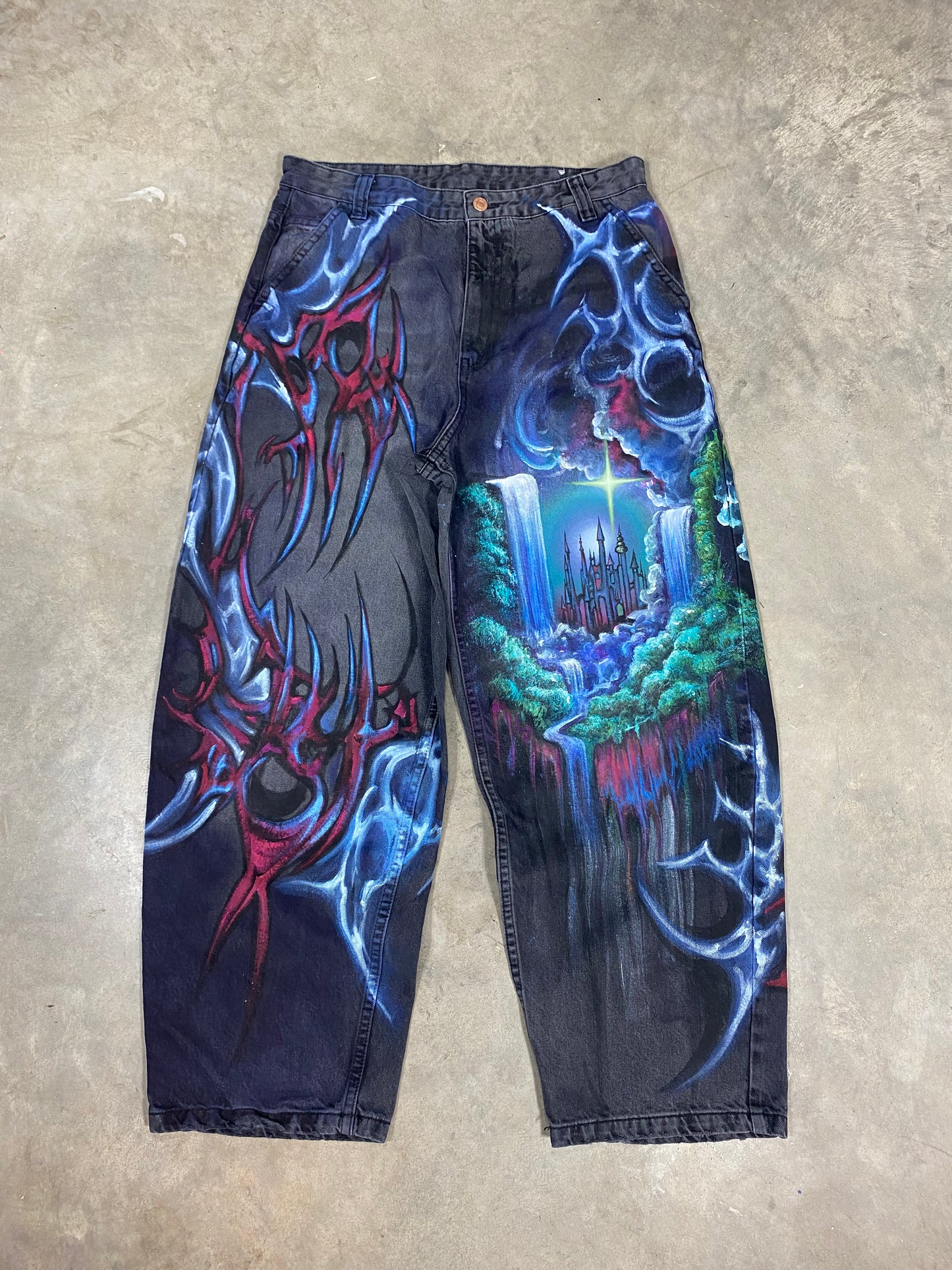 ‘KINGDOM II” - 34W 32L