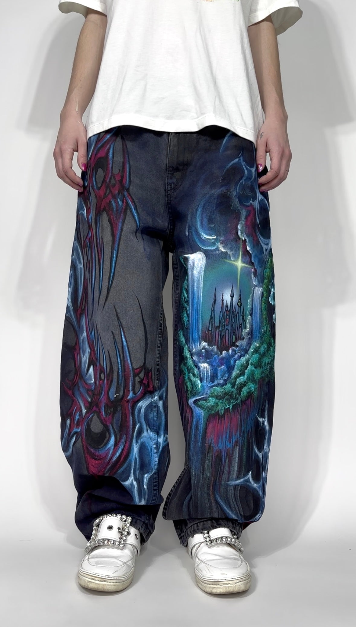 ‘KINGDOM II” - 34W 32L