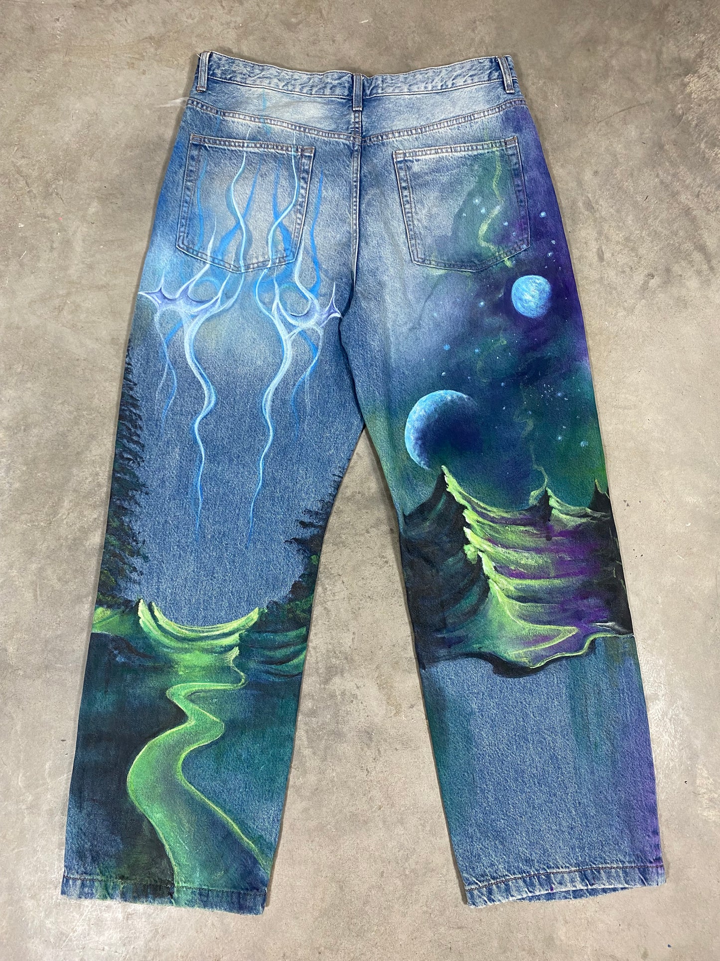 ‘PORTALS II’ - 38W/31L