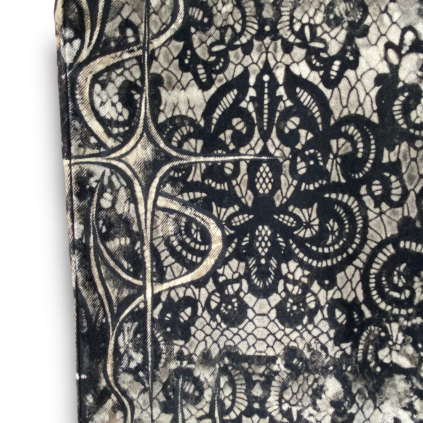 ‘Midnight Paisley’ - 31” Waist, 31” Length