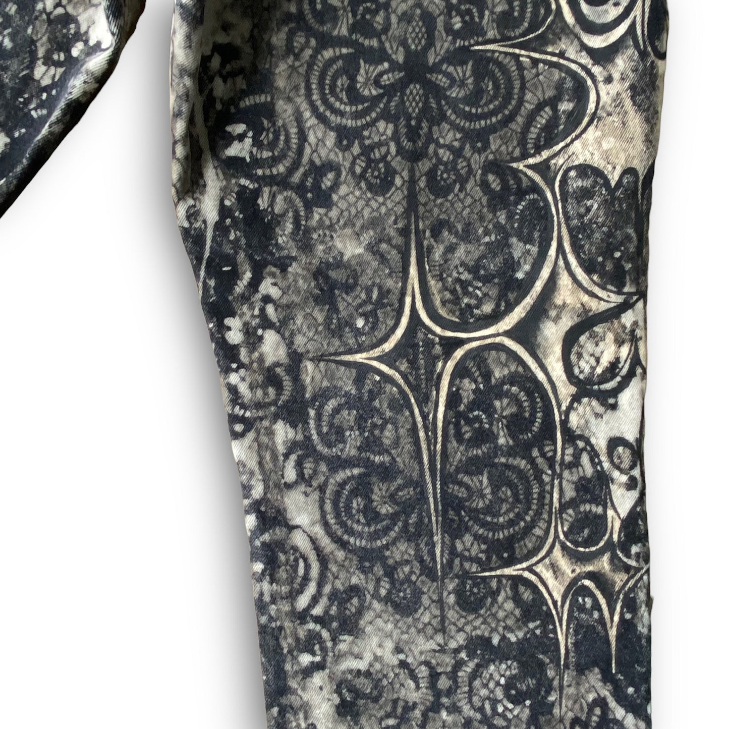 ‘Midnight Paisley’ - 31” Waist, 31” Length